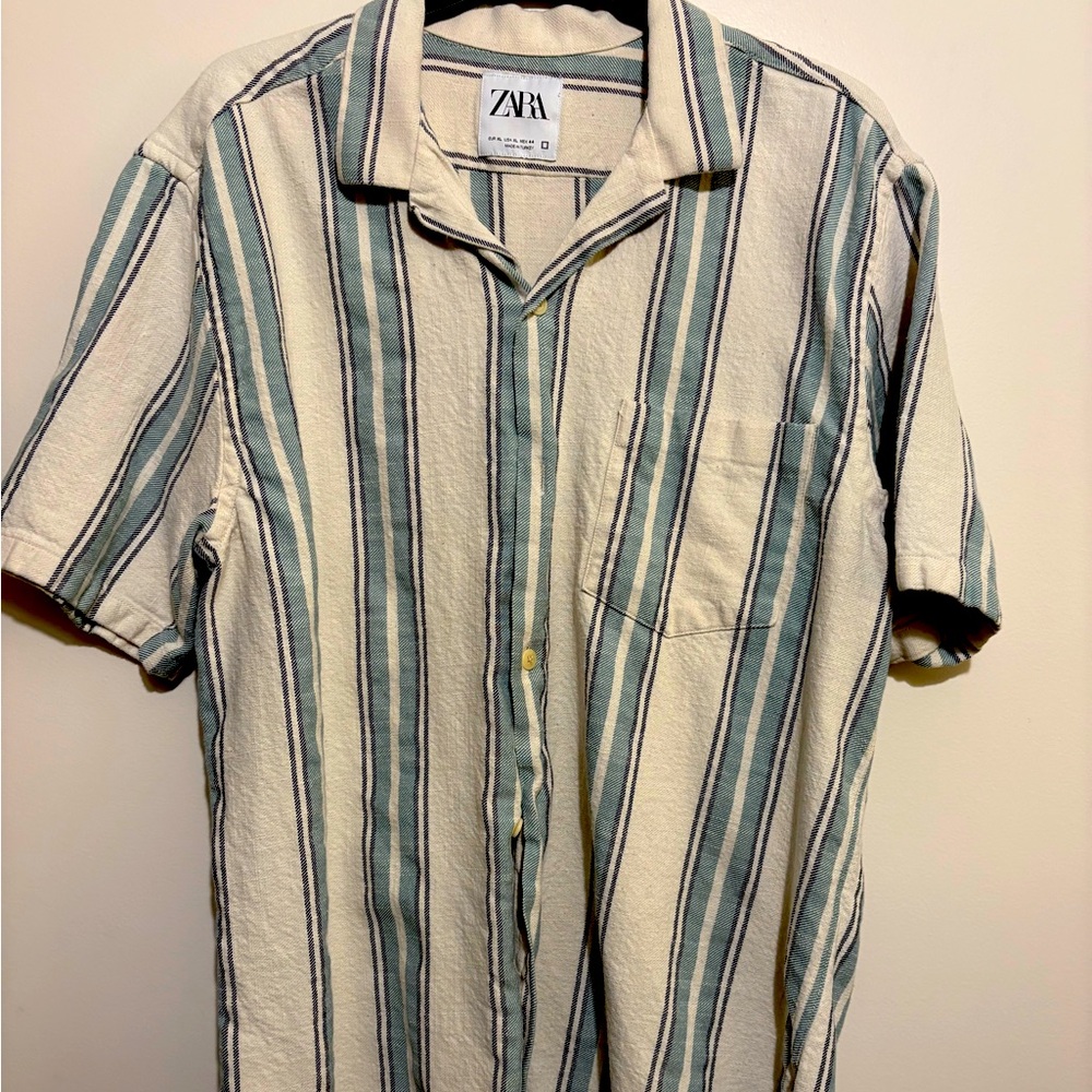 Zara Men's Casual Green and Cream Striped Shirt